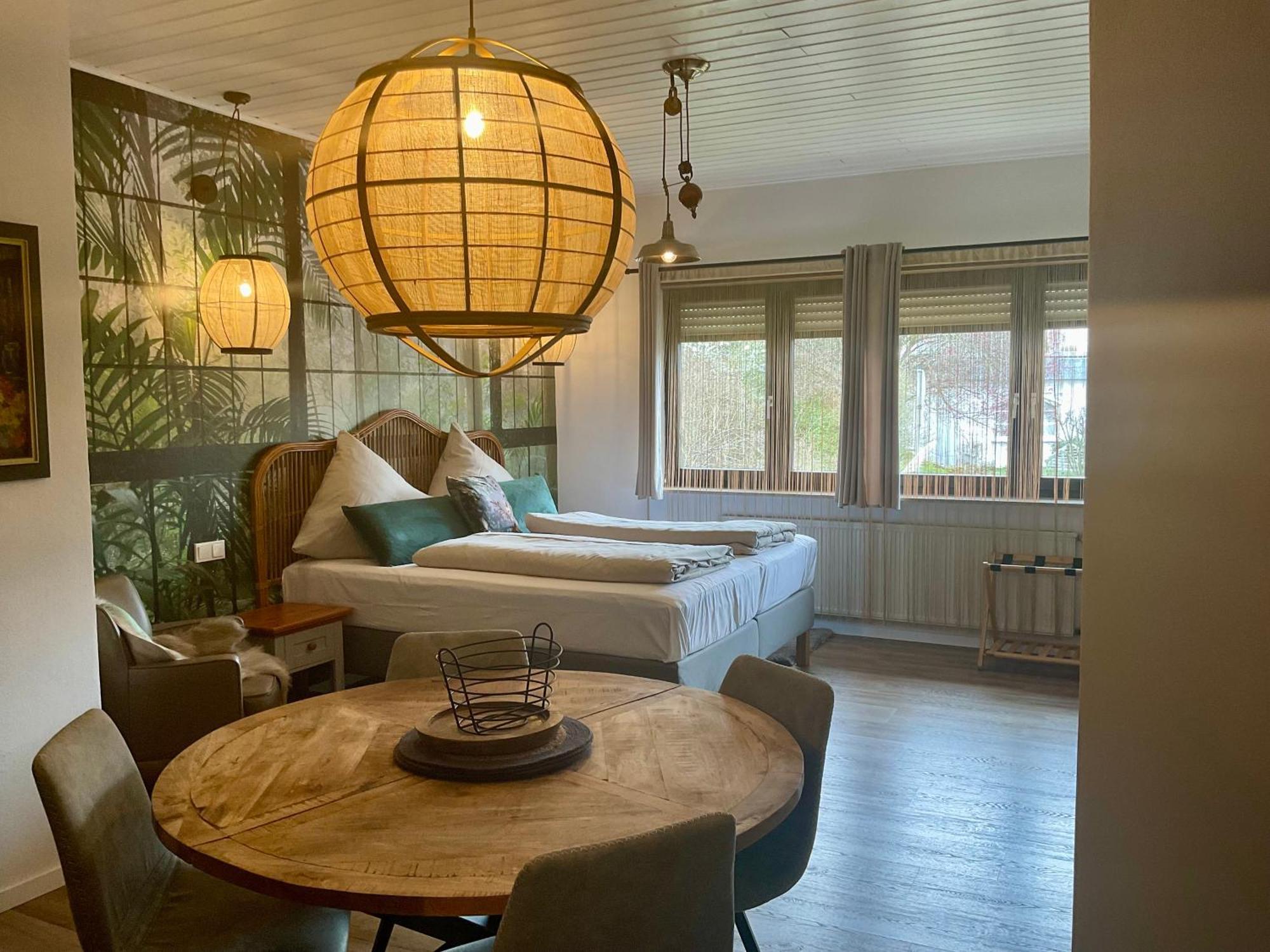 Zu Jeddelohs Bungalows & Apartments -Adult Friendly Gladenbach Exteriör bild